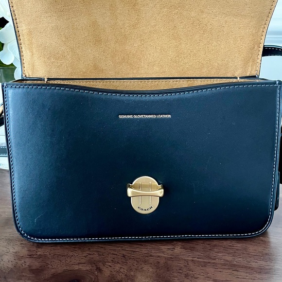 Coach Studio Bag Black Glovetanned Leather EUC soft lining Gold Hardware 🖤 - Picture 8 of 16